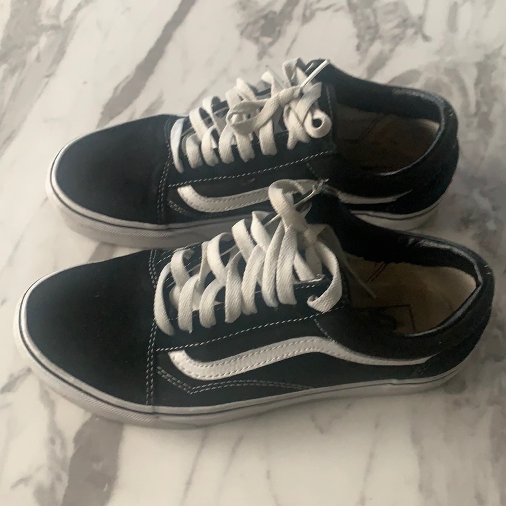 Black/White Vans